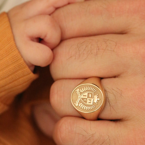 The Legacy – Large Oval Signature Ring In 9ct Yellow Gold