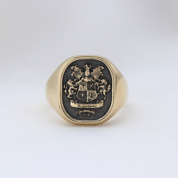 The Regent – Square Oval Signature Ring In 9ct Yellow Gold